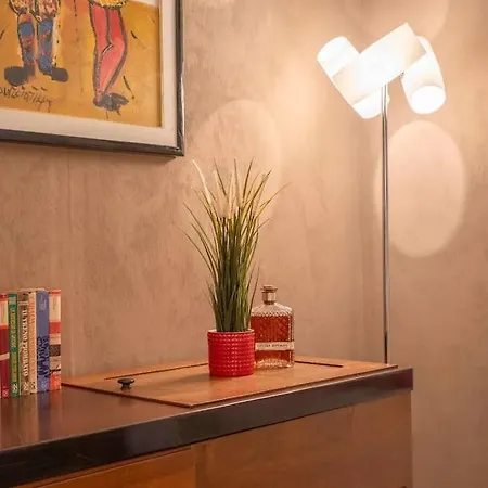 Alice-belle Epoque Cozy Retreat In Heart Of Apartment