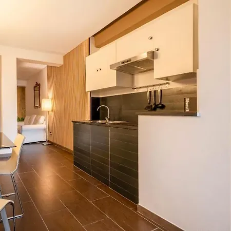 Alice-belle Epoque Cozy Retreat In Heart Of * Bari