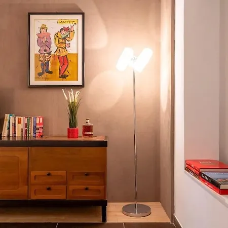 Alice-belle Epoque Cozy Retreat In Heart Of Apartment *